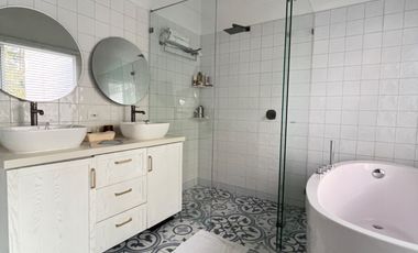 CASA DE 2 NIVELES EN VENTA, POBLADO SAN LUCAS