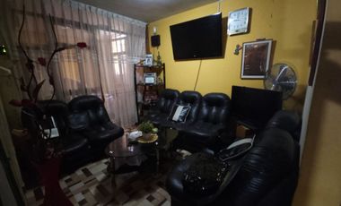 Casa de Tres Pisos en El Cercado de Arequipa en venta