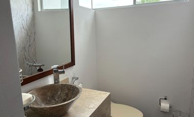 CASA 3 DORMOTRIOS ESTILO MODERNO