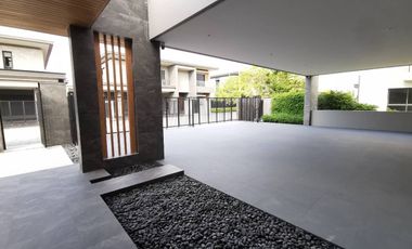 Lake legend Bangna-Suvarnabhumi: 214.20sqwah 563sqm. 4bed 4bath by the lake 99,000,000 Am: 065619----