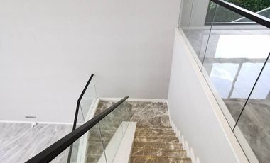 Lake legend Bangna-Suvarnabhumi: 214.20sqwah 563sqm. 4bed 4bath by the lake 99,000,000 Am: 065619----