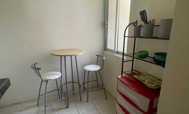 pequeño loft amueblado
