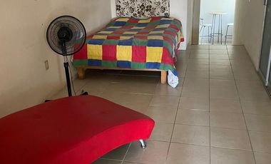 pequeño loft amueblado