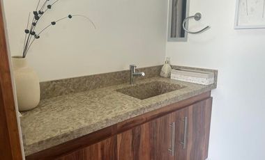 Venta de PH en juriquilla 2 niveles 2 recamaras 3 baños amplio roof 2 autos