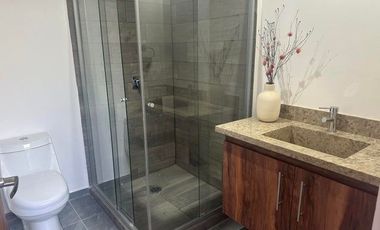 Venta de PH en juriquilla 2 niveles 2 recamaras 3 baños amplio roof 2 autos