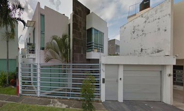 ¡¡GRAN OPORTUNIDAD!! HERMOSA CASA.