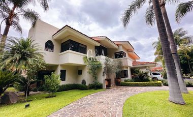 SE VENDE CASA EN VALLE REAL