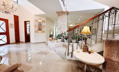 SE VENDE CASA EN VALLE REAL