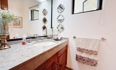 SE VENDE CASA EN VALLE REAL