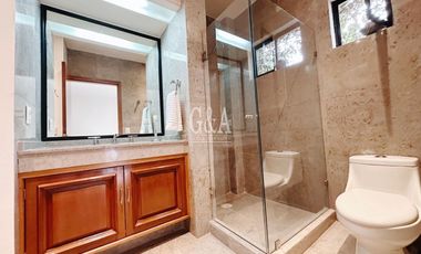 SE VENDE CASA EN VALLE REAL