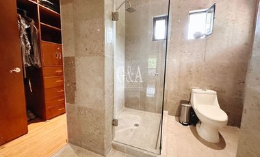 SE VENDE CASA EN VALLE REAL
