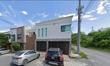SF- CASA EN VENTA EN COLINAS DEL PARQUE