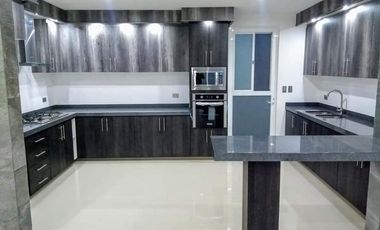 VENTA DE CASA EN PORTÓN DE SANTA CLARA