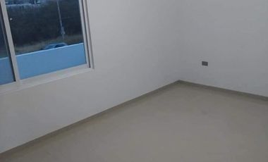 VENTA DE CASA EN PORTÓN DE SANTA CLARA