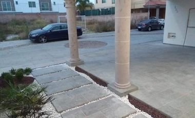 VENTA DE CASA EN PORTÓN DE SANTA CLARA