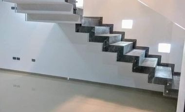 VENTA DE CASA EN PORTÓN DE SANTA CLARA