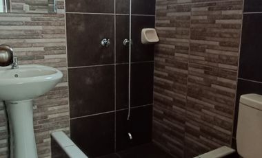 “Amplio y luminoso departamento de 3 dormitorios y 2 baños frente al parque en Ate”.