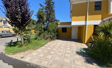 Estupenda casa en Linderos-Buin