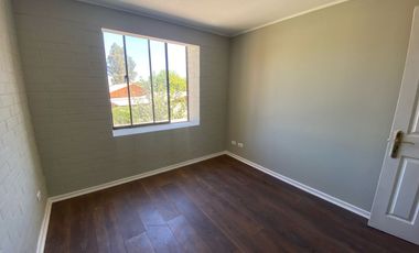 Estupenda casa en Linderos-Buin