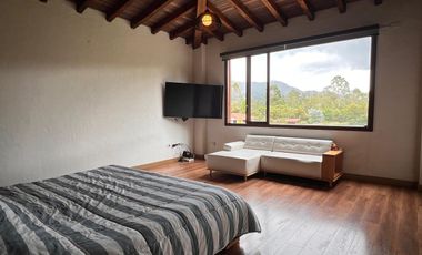 46847 Casa en Venta El Yarumo