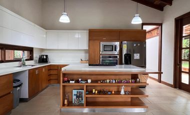 46847 Casa en Venta El Yarumo