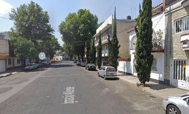 VENDO CASA TIPO COLONIAL EN AZCAPOTZALCO