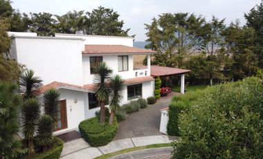 Casa en Renta en Zinacantepec, Valle de Zamarrero,  con vista al lago, amueblada.