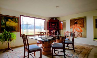 Casa en Renta en Zinacantepec, Valle de Zamarrero,  con vista al lago, amueblada.