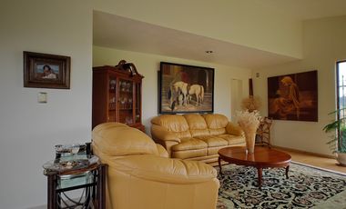Casa en Renta en Zinacantepec, Valle de Zamarrero,  con vista al lago, amueblada.