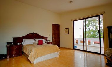 Casa en Renta en Zinacantepec, Valle de Zamarrero,  con vista al lago, amueblada.