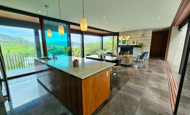 LAS CAÑADAS CASA EN VENTA SEMINUEVA MODERNA CON INCREIBLE VISTA