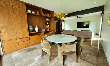 LAS CAÑADAS CASA EN VENTA SEMINUEVA MODERNA CON INCREIBLE VISTA