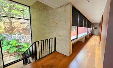 LAS CAÑADAS CASA EN VENTA SEMINUEVA MODERNA CON INCREIBLE VISTA