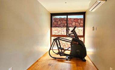 LAS CAÑADAS CASA EN VENTA SEMINUEVA MODERNA CON INCREIBLE VISTA