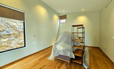 LAS CAÑADAS CASA EN VENTA SEMINUEVA MODERNA CON INCREIBLE VISTA