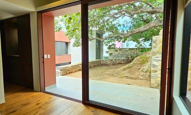LAS CAÑADAS CASA EN VENTA SEMINUEVA MODERNA CON INCREIBLE VISTA