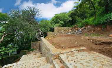LAS CAÑADAS CASA EN VENTA SEMINUEVA MODERNA CON INCREIBLE VISTA