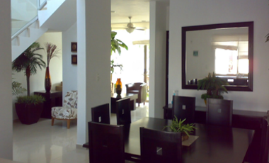 ¡¡GRAN OPORTUNIDAD!! HERMOSA CASA.