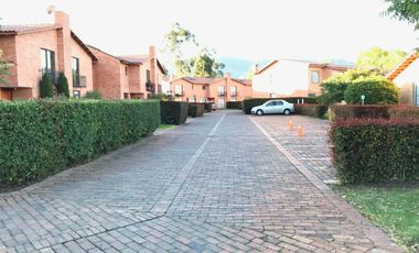 Casa en venta en Cajica - Conjunto Cerrado - Sector el Misterio