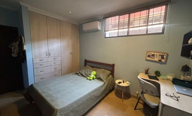 Via a la Costa, Alquilo Departamento de 4 Dormitorios