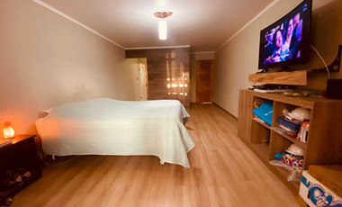 VENDO SOLIDA CASA DE ESQUINA EN CALAMA