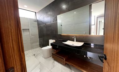 CASA EN PUERTA LAS LOMAS EN VENTA DE LUJO, ZONA DORADA ZAPOPAN PUERTA DE HIERRO