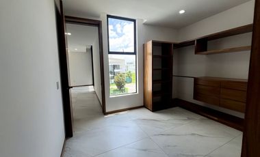 CASA EN PUERTA LAS LOMAS EN VENTA DE LUJO, ZONA DORADA ZAPOPAN PUERTA DE HIERRO