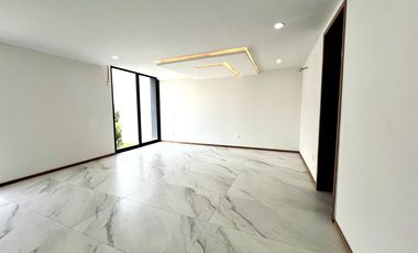 CASA EN PUERTA LAS LOMAS EN VENTA DE LUJO, ZONA DORADA ZAPOPAN PUERTA DE HIERRO