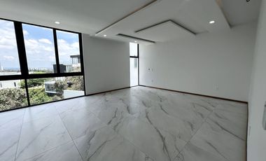 CASA EN PUERTA LAS LOMAS EN VENTA DE LUJO, ZONA DORADA ZAPOPAN PUERTA DE HIERRO