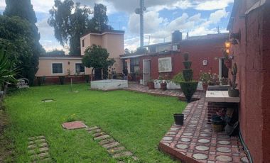 Casa en venta: 4 recámaras, 4 recámaras, 300m2 de jardín