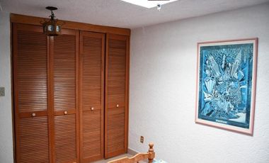 Casa en venta: 4 recámaras, 4 recámaras, 300m2 de jardín