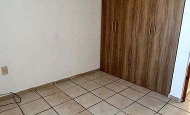 CASA OPORTUNIDAD DE INVERSIÓN SOBRE AVENIDA