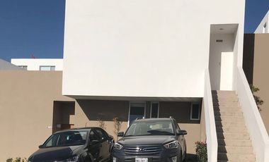 UBICADA Y FUNCIONAL PROPIEDAD EN PRIVADA CON AMENIDADES