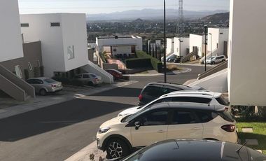 UBICADA Y FUNCIONAL PROPIEDAD EN PRIVADA CON AMENIDADES
